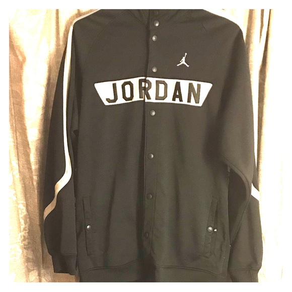 Jordan Other - Air Jordan Black Jacket sportswear vintage.